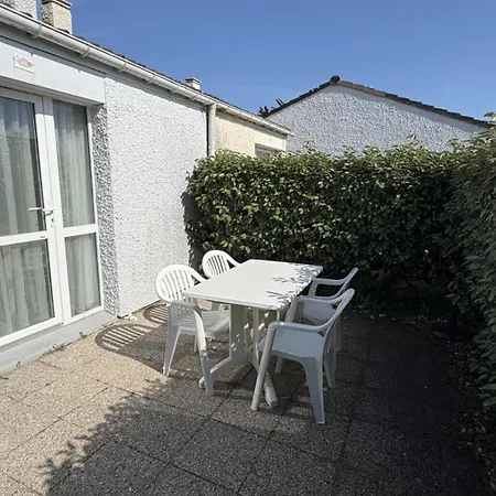 Vvf Villages     Port-bail Village de vacances 3*