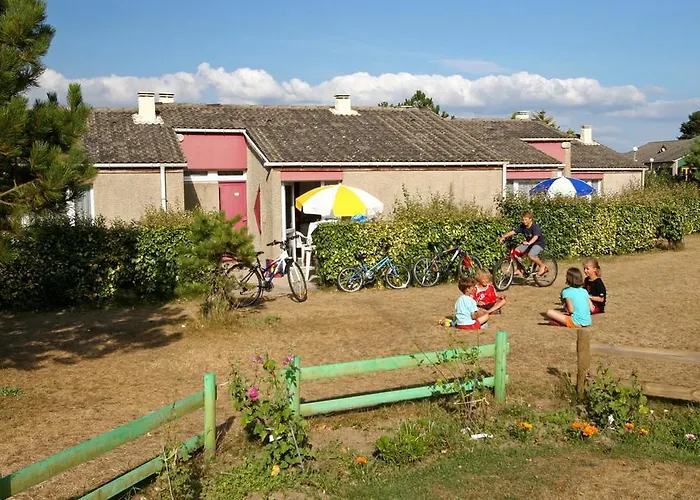 Village de vacances Vvf Villages     Port-bail 3*